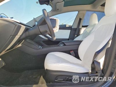 Zdjęcie 7 z 12 samochodu: 2024 TESLA MODEL 3 VIN:5YJ3E1EAXRF823605 - miniatura