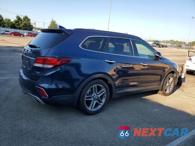 Trzecie zdjęcie samochodu z tyłu: 2017 HYUNDAI SANTA FE SE ULTIMATE VIN:KM8SRDHF3HU207593 - miniatura