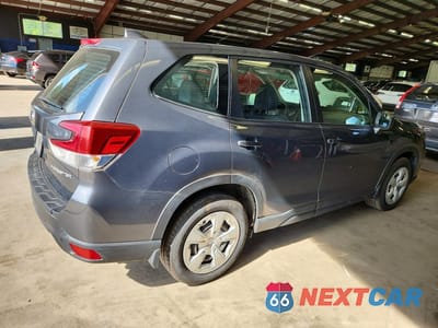 Trzecie zdjęcie samochodu z tyłu: 2020 SUBARU FORESTER VIN:JF2SKAAC9LH415178 - miniatura