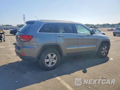 Trzecie zdjęcie samochodu z tyłu: 2013 JEEP GRAND CHEROKEE LAREDO VIN:1C4RJFAG6DC607446 - miniatura