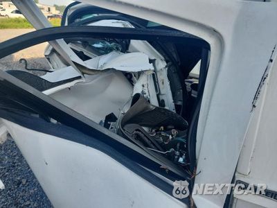 Zdjęcie 8 z 11 samochodu: 2021 GMC SAVANA CUTAWAY G3500 VIN:1GD07RF75M1310368 - miniatura