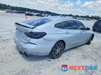 Trzecie zdjęcie samochodu z tyłu: 2018 BMW 640 XIGT VIN:WBAJV6C55JBC99913 - miniatura