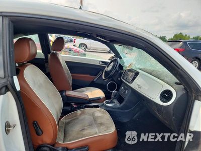 Zdjęcie 10 z 13 samochodu: 2015 VOLKSWAGEN BEETLE 1.8T VIN:3VWF17AT4FM656603 - miniatura