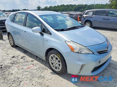 Czwarte zdjęcie samochodu z boku: 2012 TOYOTA PRIUS V THREE VIN:JTDZN3EU2C3138258 - miniatura