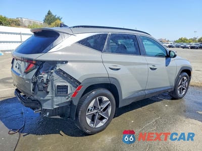 Trzecie zdjęcie samochodu z tyłu: 2026 HYUNDAI TUCSON SEL VIN:5NMJBCDE7TH725699 - miniatura