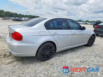 Trzecie zdjęcie samochodu z tyłu: 2009 BMW 335 XI VIN:WBAPL33599A406328 - miniatura