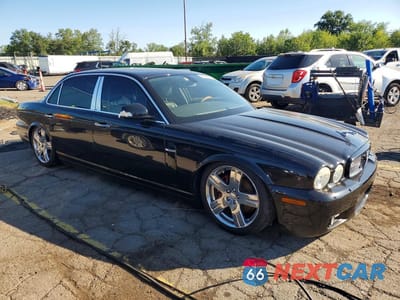 Czwarte zdjęcie samochodu z boku: 2009 JAGUAR XJ8 L VIN:SAJWA79B99SH31570 - miniatura