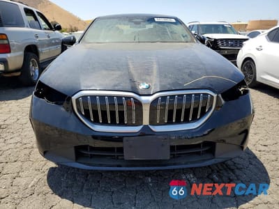 Piąte zdjęcie samochodu w środku: 2024 BMW 530 I VIN:WBA43FJ03RCR22054 - miniatura
