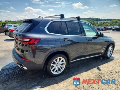 Trzecie zdjęcie samochodu z tyłu: 2021 BMW X5 XDRIVE40I VIN:5UXCR6C02M9E75055 - miniatura
