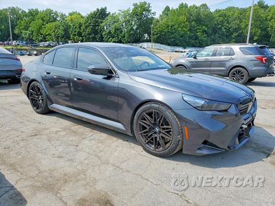 Czwarte zdjęcie samochodu z boku: 2026 BMW M5 VIN:WBS83FK04TCV11572 - miniatura