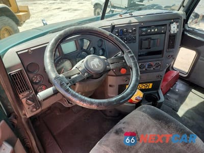 Zdjęcie 8 z 13 samochodu: 2016 MACK CXU612 SEMI TRUCK VIN:1M1AW01X8GM008526 - miniatura