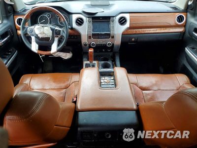 Zdjęcie 8 z 12 samochodu: 2015 TOYOTA TUNDRA 1794 EDITION VIN:5TFAW5F15FX443471 - miniatura