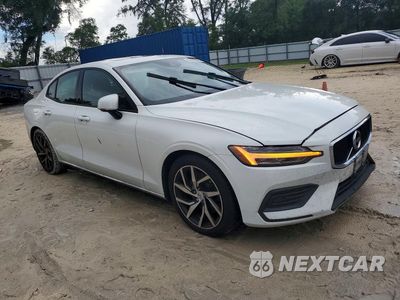 Czwarte zdjęcie samochodu z boku: 2020 VOLVO S60 T5 MOMENTUM VIN:7JR102FKXLG043704 - miniatura