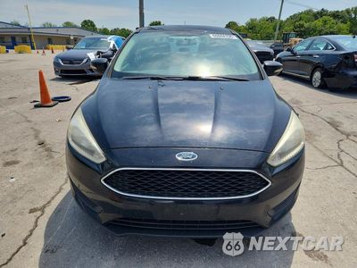 Piąte zdjęcie samochodu w środku: 2016 FORD FOCUS SE VIN:1FADP3F2XGL300926 - miniatura