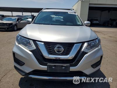 Piąte zdjęcie samochodu w środku: 2019 NISSAN ROGUE SV VIN:JN8AT2MT3KW258254 - miniatura