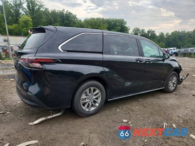 Trzecie zdjęcie samochodu z tyłu: 2026 TOYOTA SIENNA LE VIN:5TDKRKEC6TS298262 - miniatura