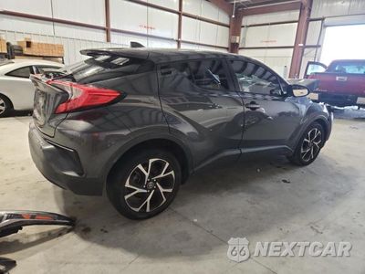 Trzecie zdjęcie samochodu z tyłu: 2019 TOYOTA C-HR XLE VIN:NMTKHMBX7KR082195 - miniatura