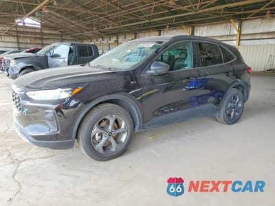 2025 FORD ESCAPE ST LINE 1FMCU9MN2SUA99505 - główne zdjęcie licytacji z USA - miniatura