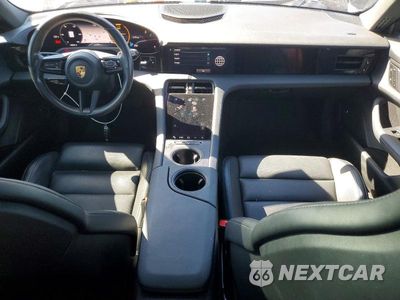Zdjęcie 8 z 12 samochodu: 2022 PORSCHE TAYCAN VIN:WP0AA2Y11NSA16863 - miniatura