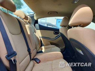 Zdjęcie 10 z 13 samochodu: 2013 HYUNDAI ELANTRA GLS VIN:5NPDH4AE4DH440176 - miniatura