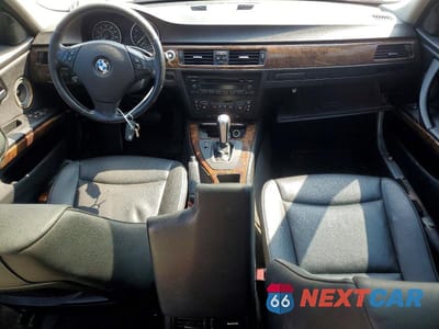 Zdjęcie 8 z 12 samochodu: 2006 BMW 325 I VIN:WBAVB13576PT23939 - miniatura