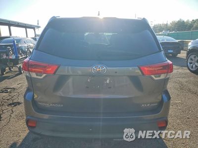 Zdjęcie 6 z 13 samochodu: 2019 TOYOTA HIGHLANDER XLE VIN:5TDJZRFH9KS989718 - miniatura
