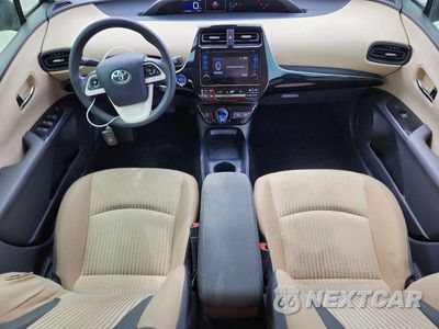 Zdjęcie 8 z 13 samochodu: 2017 TOYOTA PRIUS TWO VIN:JTDKBRFU5H3051151 - miniatura