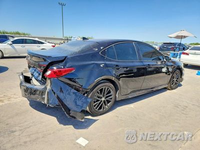 Trzecie zdjęcie samochodu z tyłu: 2026 TOYOTA CAMRY SE VIN:4T1DAACKXTU698322 - miniatura