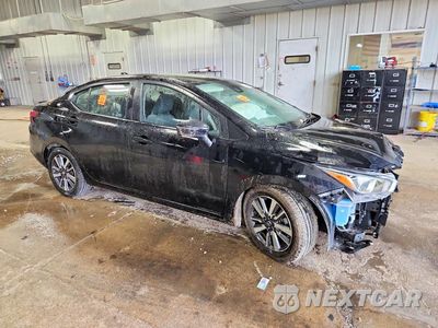Czwarte zdjęcie samochodu z boku: 2020 NISSAN VERSA SV VIN:3N1CN8EV8LL826476 - miniatura