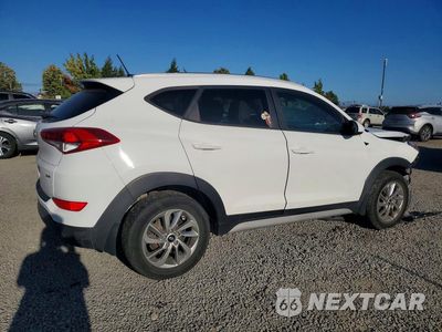 Trzecie zdjęcie samochodu z tyłu: 2017 HYUNDAI TUCSON SE VIN:KM8J3CA44HU515713 - miniatura