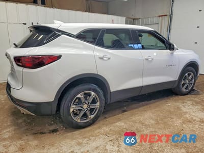 Trzecie zdjęcie samochodu z tyłu: 2025 CHEVROLET BLAZER 2LT VIN:3GNKBCR4XSS193254 - miniatura