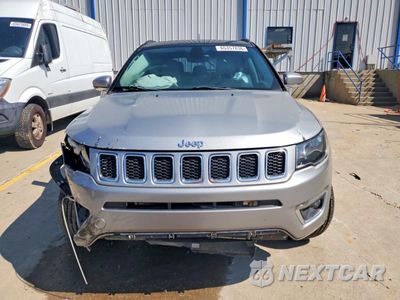 Piąte zdjęcie samochodu w środku: 2017 JEEP COMPASS LIMITED VIN:3C4NJDCB2HT631922 - miniatura