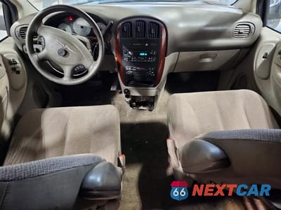 Zdjęcie 8 z 13 samochodu: 2007 CHRYSLER TOWN & COUNTRY LX VIN:1A4GJ45R57B248263 - miniatura