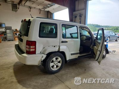 Trzecie zdjęcie samochodu z tyłu: 2012 JEEP LIBERTY SPORT VIN:1C4PJMAK6CW118316 - miniatura
