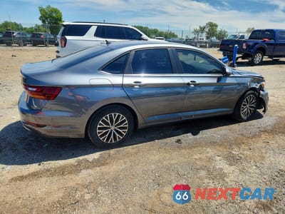 Trzecie zdjęcie samochodu z tyłu: 2019 VOLKSWAGEN JETTA S VIN:3VWC57BU3KM245802 - miniatura