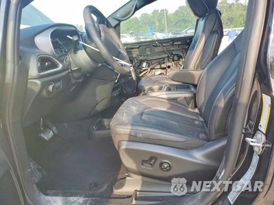 Zdjęcie 7 z 14 samochodu: 2027 CHRYSLER PACIFICA SELECT VIN:2C4RC1BG0VR590180 - miniatura