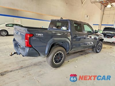Trzecie zdjęcie samochodu z tyłu: 2024 TOYOTA TACOMA TRD OFF-ROAD VIN:3TMLB5JN7RM081703 - miniatura