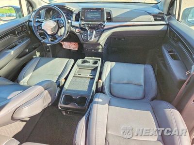 Zdjęcie 8 z 13 samochodu: 2023 HONDA ODYSSEY TOURING VIN:5FNRL6H81PB046329 - miniatura