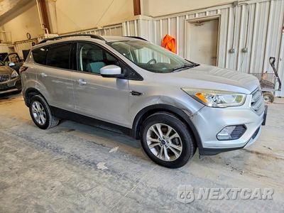 Czwarte zdjęcie samochodu z boku: 2017 FORD ESCAPE SE VIN:1FMCU0GD1HUC61552 - miniatura