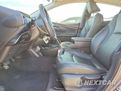 Zdjęcie 7 z 12 samochodu: 2017 TOYOTA PRIUS THREE TOURING VIN:JTDKARFU1H3536728 - miniatura