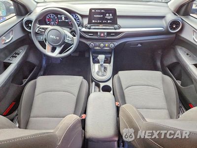 Zdjęcie 8 z 13 samochodu: 2024 KIA FORTE LX VIN:3KPF24ADXRE694942 - miniatura