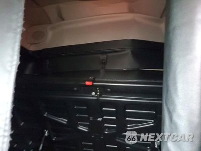Zdjęcie 10 z 14 samochodu: 2023 FREIGHTLINER CASCADIA 126