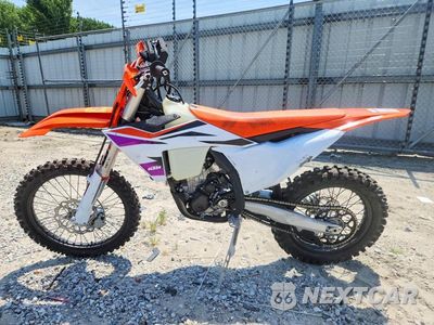 Trzecie zdjęcie samochodu z tyłu: 2024 KTM 250 XC-F VIN:VBKXCK43XRM119152 - miniatura