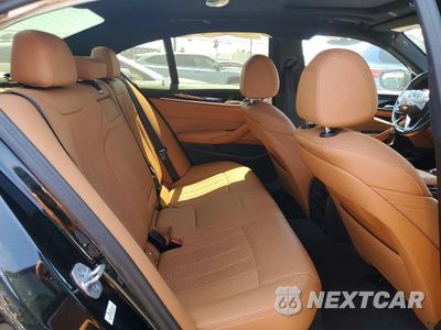 Zdjęcie 10 z 12 samochodu: 2023 BMW 530 I VIN:WBA53BH0XPWY14190 - miniatura