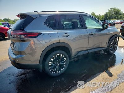 Trzecie zdjęcie samochodu z tyłu: 2026 NISSAN ROGUE DARK ARMOR VIN:5N1BT3BB4TC841446 - miniatura