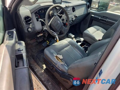 Zdjęcie 8 z 12 samochodu: 2011 FORD F350 SUPER DUTY BUCKET TRUCK VIN:1FDRF3G61BEA42227 - miniatura