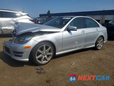 2014 MERCEDES-BENZ C 300 4MATIC WDDGF8AB7EA924292 - główne zdjęcie licytacji z USA - miniatura