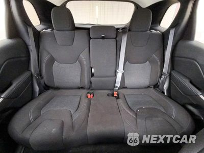 Zdjęcie 10 z 13 samochodu: 2020 JEEP CHEROKEE LATITUDE VIN:1C4PJLCB1LD586411 - miniatura