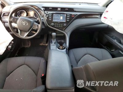 Zdjęcie 8 z 12 samochodu: 2020 TOYOTA CAMRY VIN:4T1C11AK3LU973852 - miniatura