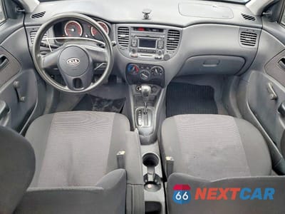 Zdjęcie 8 z 12 samochodu: 2010 KIA RIO BASE VIN:KNADH4A33A6635106 - miniatura